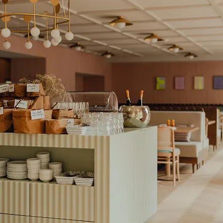 מלון Design Zum Hirschen