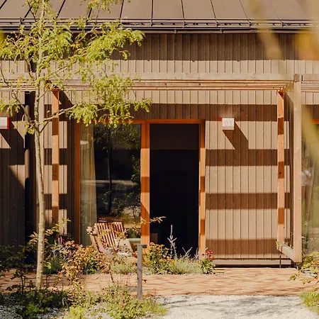 Design Zum Hirschen מלון 4*